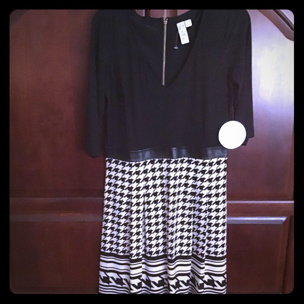 Black/White Dress